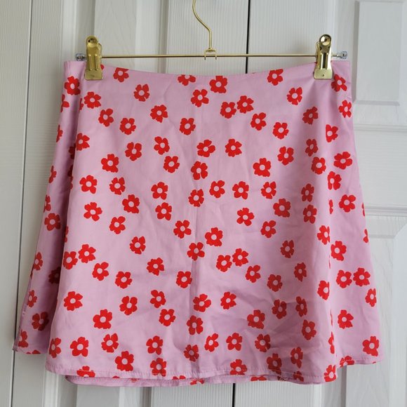 Oh Polly pink satin flower mini skirt - Picture 7 of 10